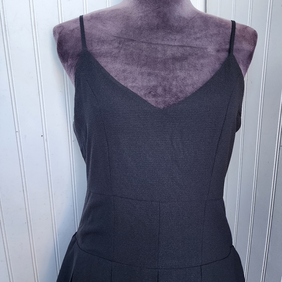 NWT Forever 21 Fit Flare Mini Strap Dress Black Pleated Sz M - Picture 3 of 15